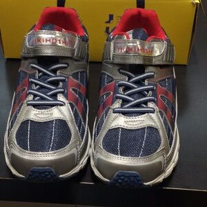 Tsukihoshi Storm steel/cobalt size 5. NWT NIB